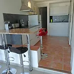 Apartman So Leil So Fun A - 45m2 - Grand Lit 180 - A Pied - Wifi Fibre - Terrasse