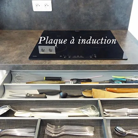 So Leil So Fun A - 45m2 - Grand Lit 180 - A Pied - Wifi Fibre - Terrasse 아파트 포르티씨오