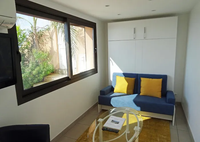 So Leil So Fun A - 45m2 - Grand Lit 180 - A Pied - Wifi Fibre - Terrasse * Porticcio (Corsica)