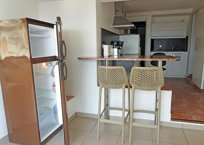 Apartment So Leil So Fun A - 45m2 - Grand Lit 180 - A Pied - Wifi Fibre - Terrasse